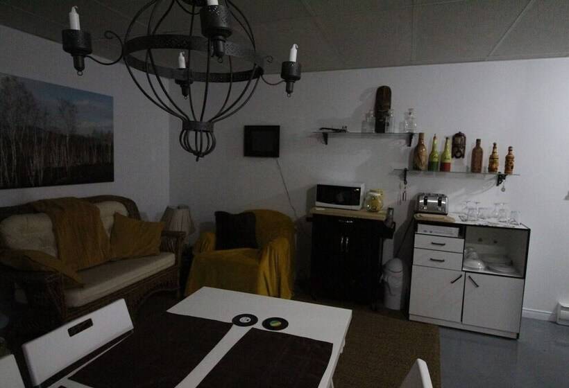 بنسيون Room In Lodge Luther King Grande Chambre Décor Moderne Et Relaxe