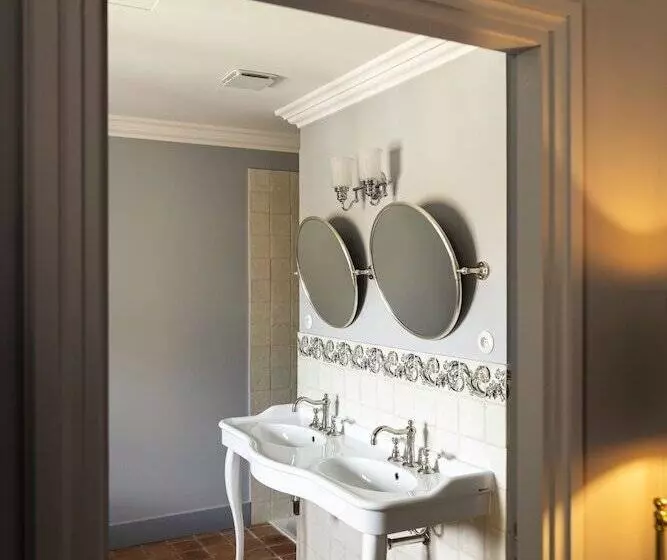 Hotelli Château De Collias