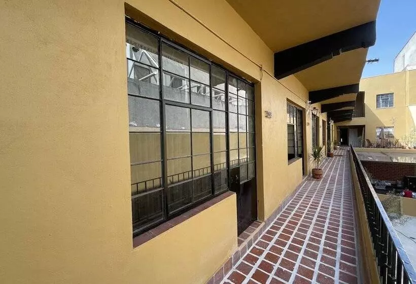 هتل Colmena Centro