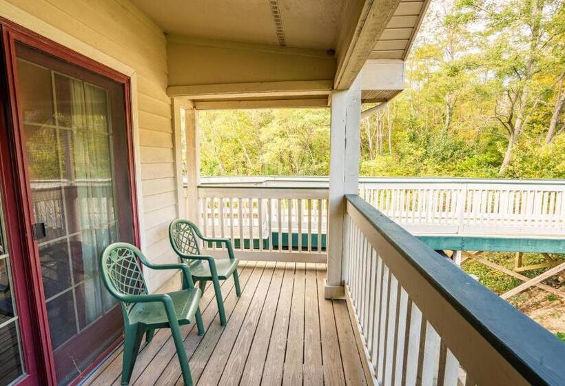 فندق Grand Wood Suites