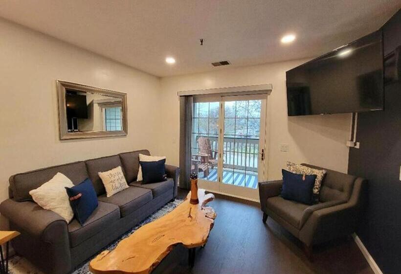 فندق Grand Wood Suites