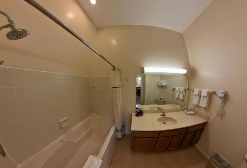 فندق Grand Wood Suites