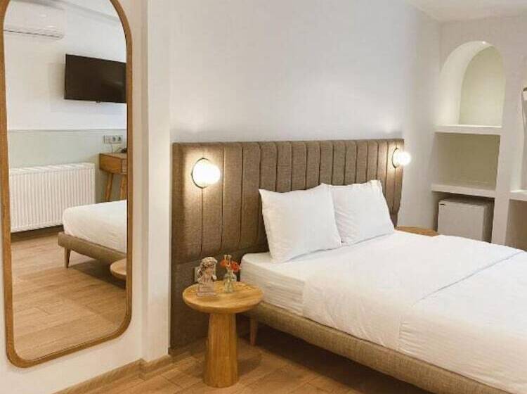 هتل Meshk Airport