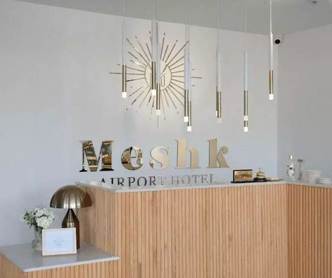 ホテル Meshk Airport