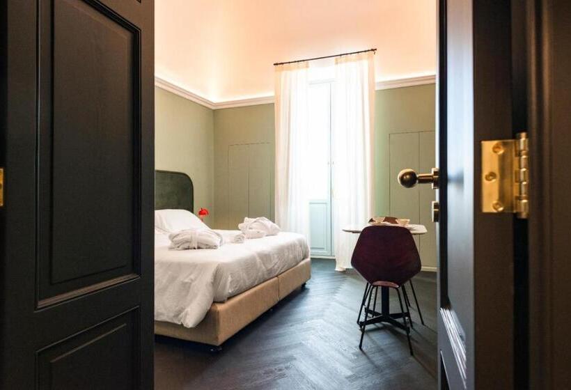 پانسیون Molo Suites