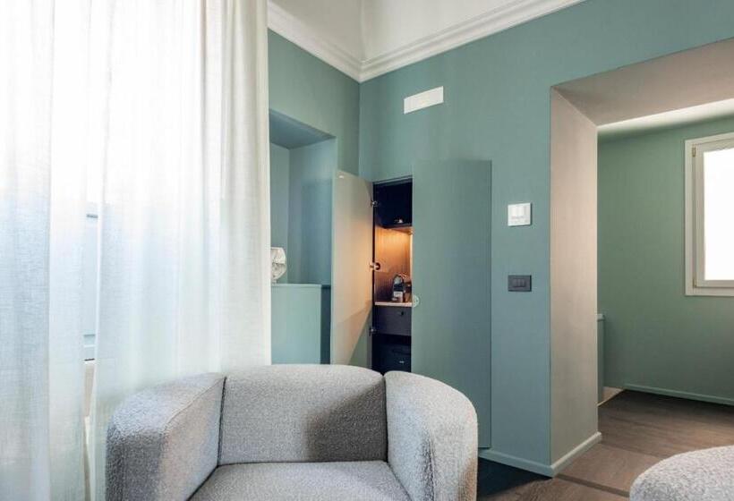 پانسیون Molo Suites