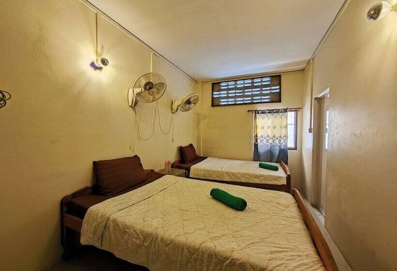 بنسيون Soben Cafe Guesthouse & Restaurant