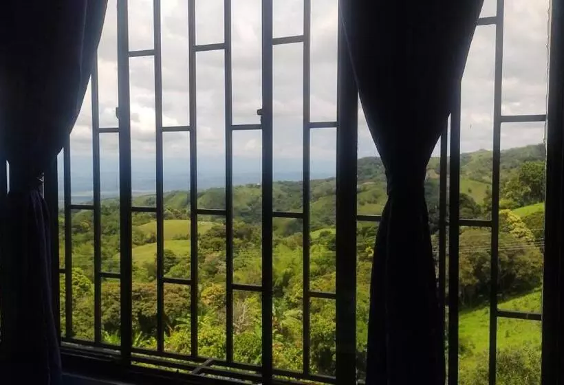 Apartahotel El Balcón Del Tolima