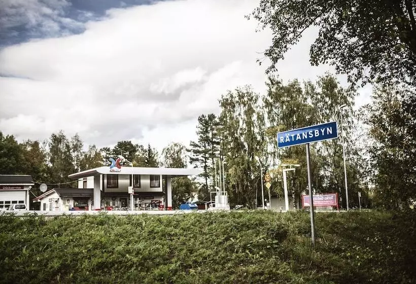 Hotelli Nederhögenvildmarkscenter