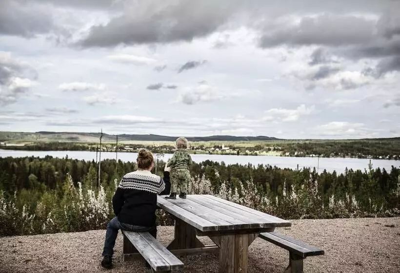 Hotelli Nederhögenvildmarkscenter
