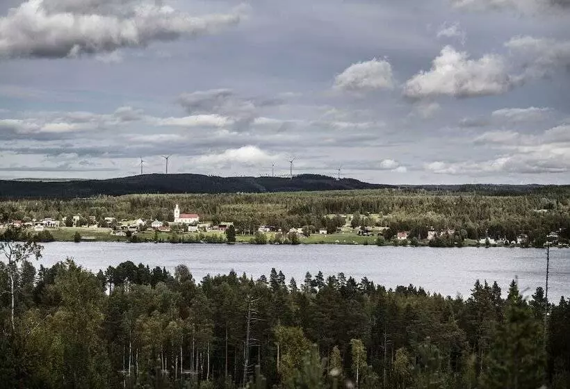 Hotelli Nederhögenvildmarkscenter
