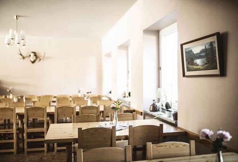 בית מלון כפרי Nederhögenvildmarkscenter