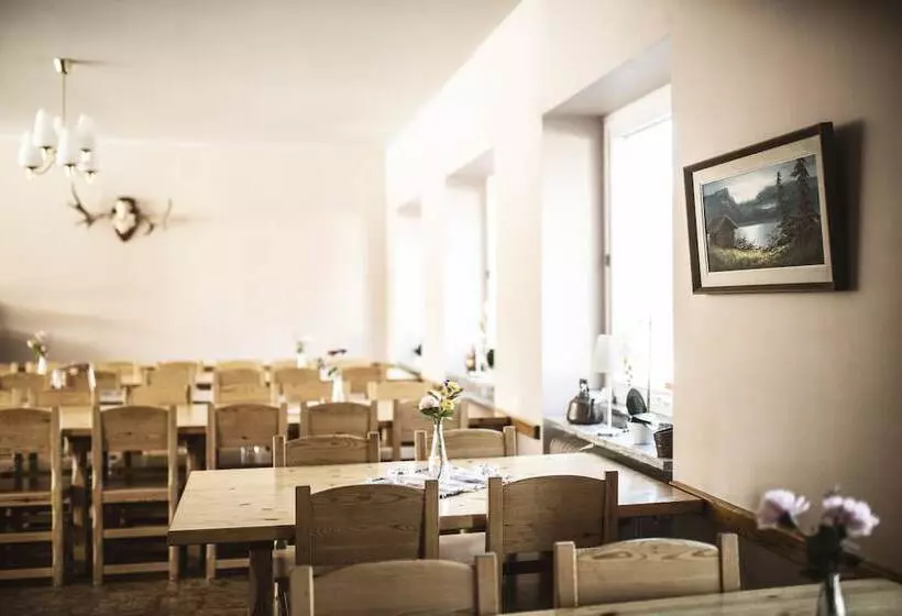 Hotelli Nederhögenvildmarkscenter