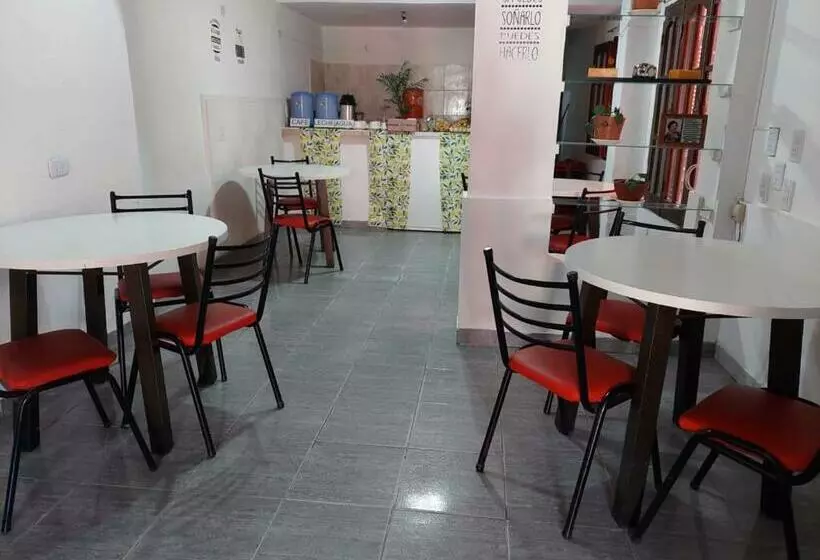 Hotelli Roble Ll
