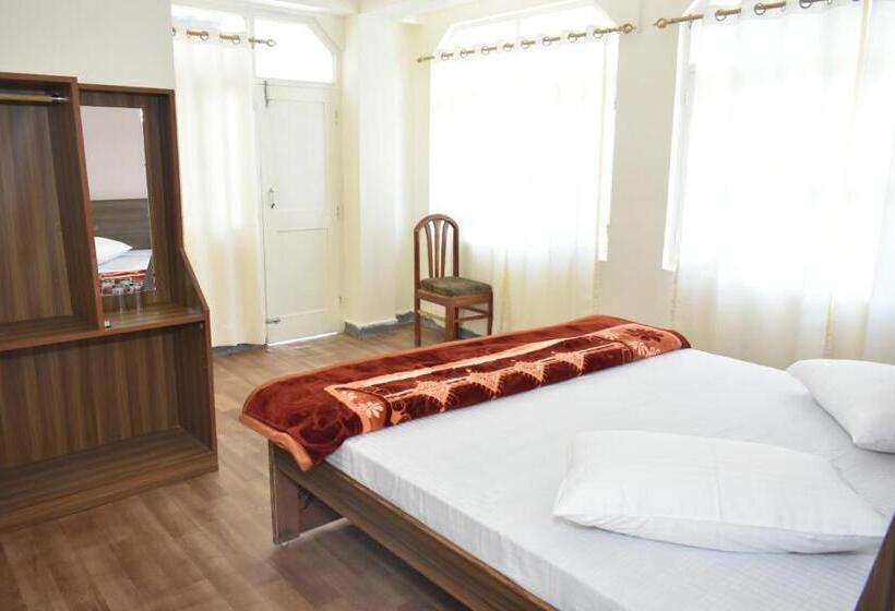 בית מלון כפרי Shivling View