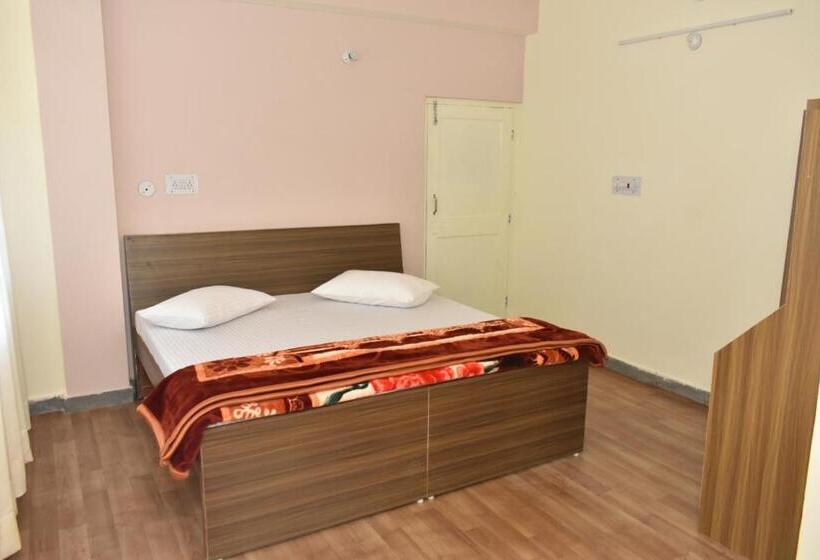 בית מלון כפרי Shivling View