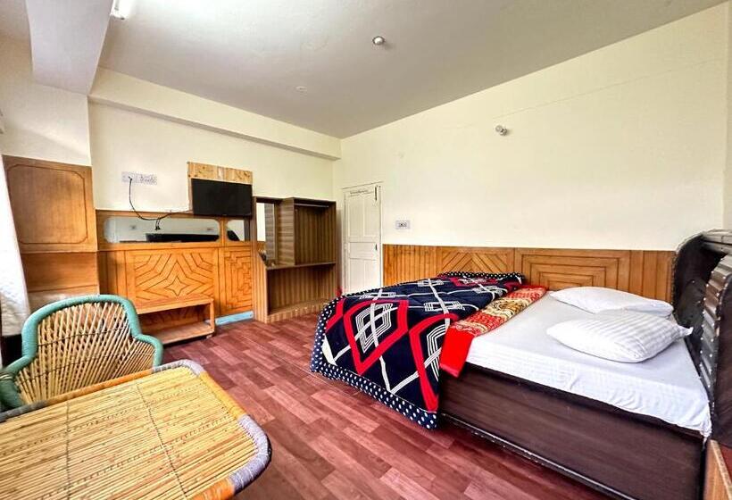 בית מלון כפרי Shivling View