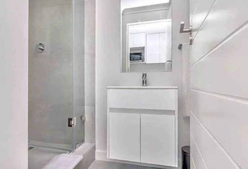 Newlands Peak Aparthotel By Totalstay