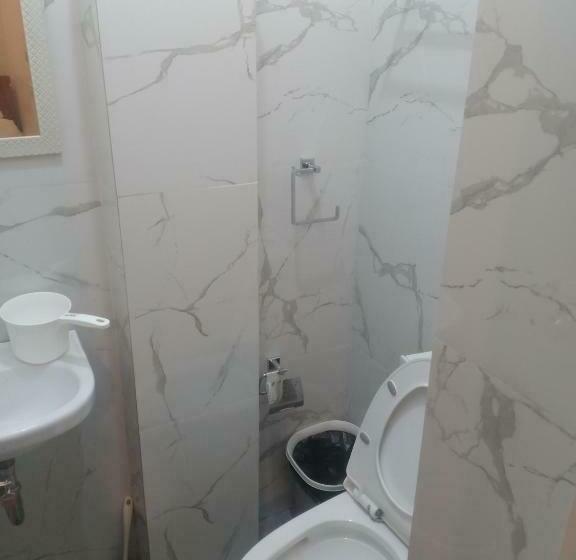 호스텔 Antelmi Travelers Inn