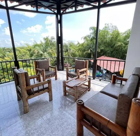 هاستل Chalet La Promesa