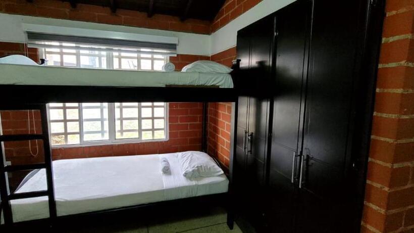 هاستل Chalet La Promesa