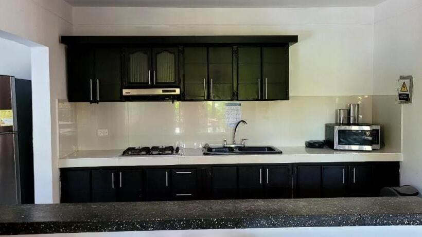 هاستل Chalet La Promesa