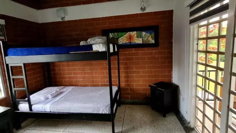 هاستل Chalet La Promesa