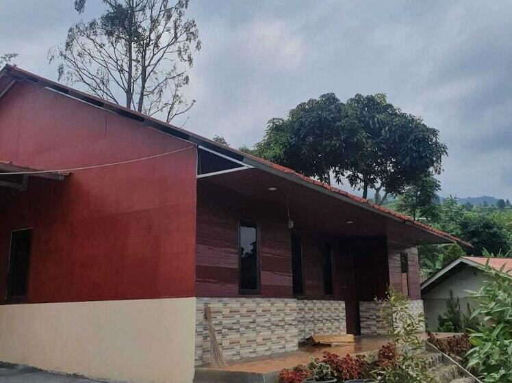 Hotell Express O 91843 Bbs Villa Ciater