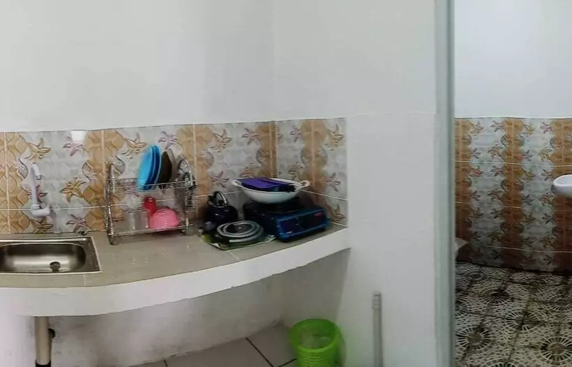 Hotelli Express O 91843 Bbs Villa Ciater