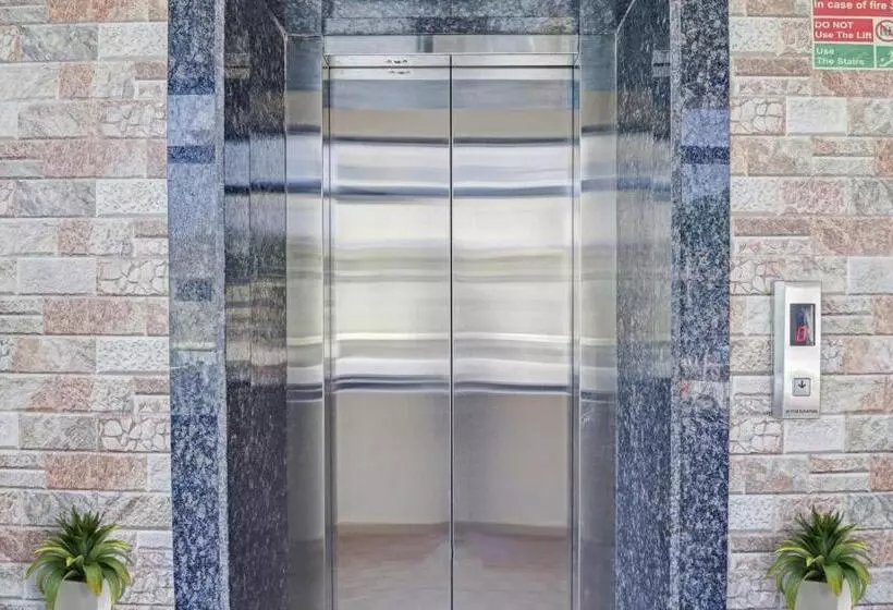 Hotelli Flagship I Care With Greenery Comforts