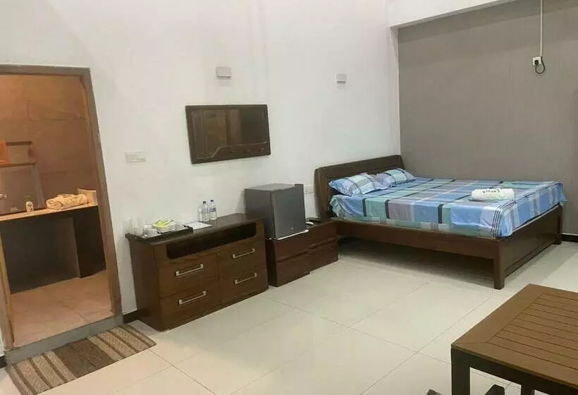 Hotel Gihans Beach