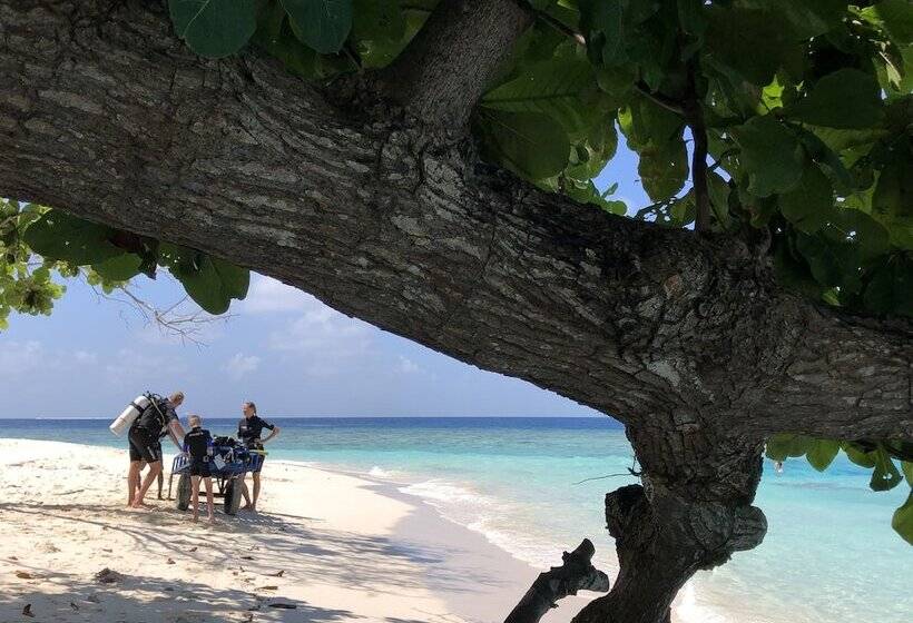 هتل Manta Reserve