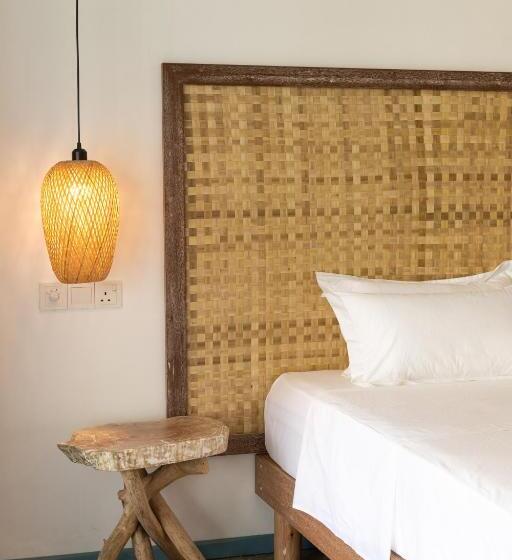 هتل Manta Reserve