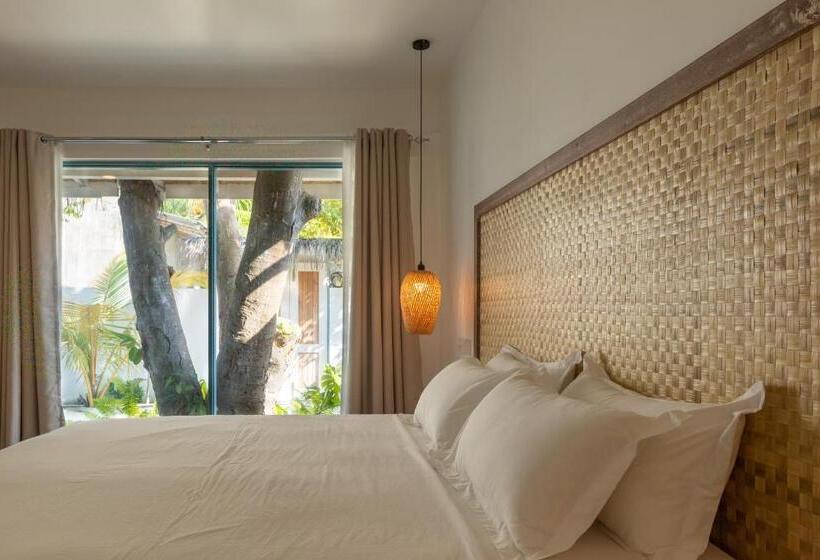 هتل Manta Reserve