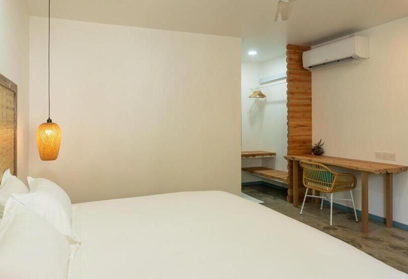 هتل Manta Reserve