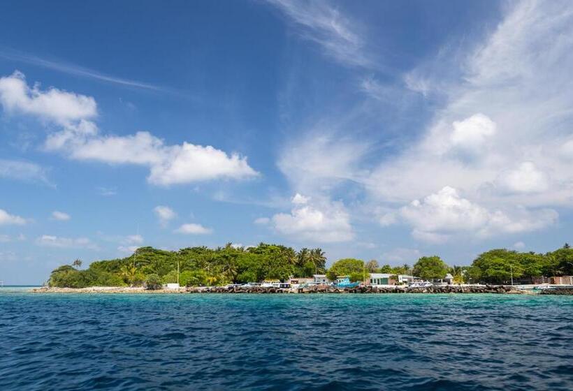 هتل Manta Reserve