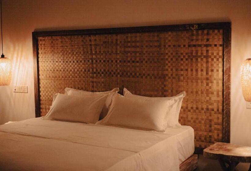 هتل Manta Reserve