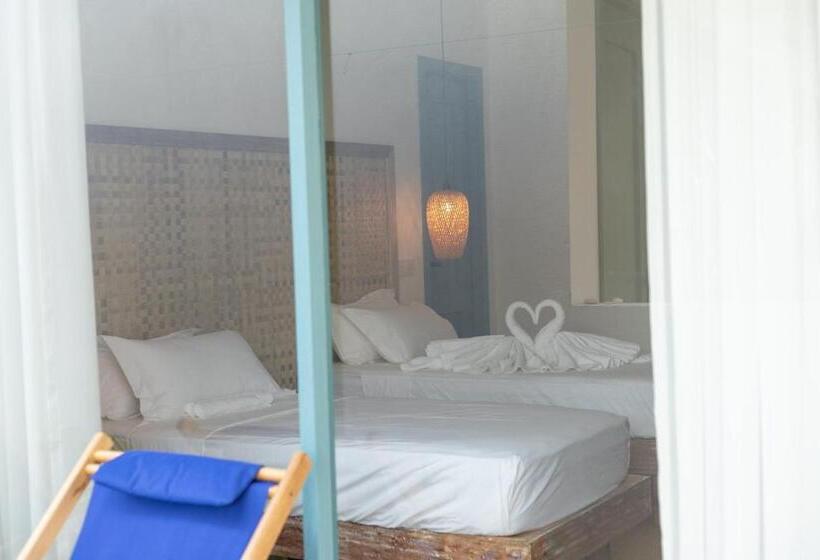 هتل Manta Reserve