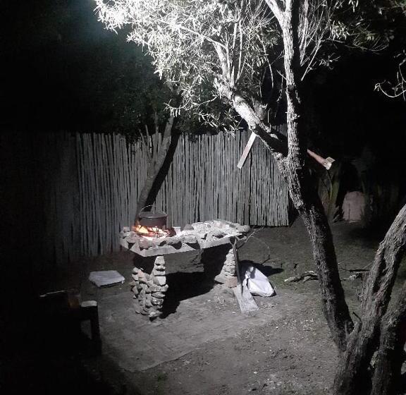 فندق Ngwenkala Game Lodge And Safaris