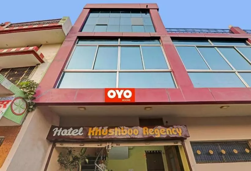 ホテル Oyo Flagship 70361 K R Residency