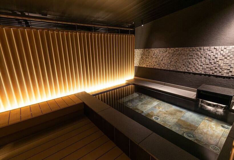 בית מלון כפרי The Royal Park Canvas Fukuoka Nakasu