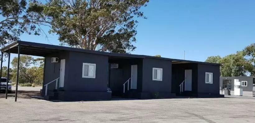 Motelli Tinman Roadhouse