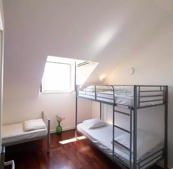 Retkeilymaja Impact Beach House