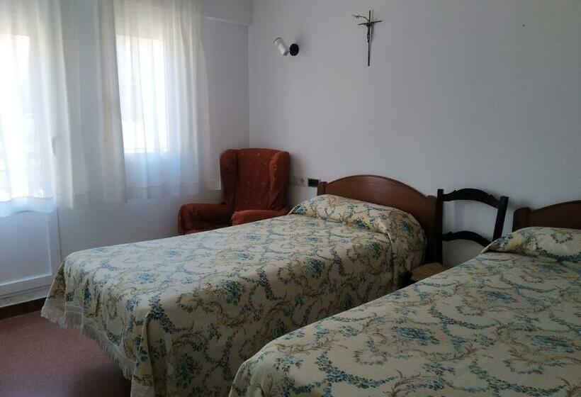 Albergue La Esperanza De La Sagrada Familia