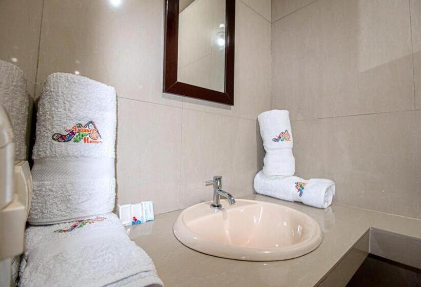 בית מלון כפרי Alegrias Inn Machupicchu