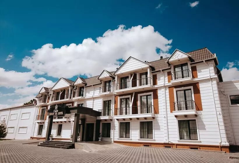 هتل Castle Resort Spa