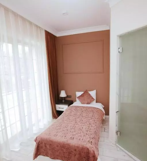 هتل Castle Resort Spa