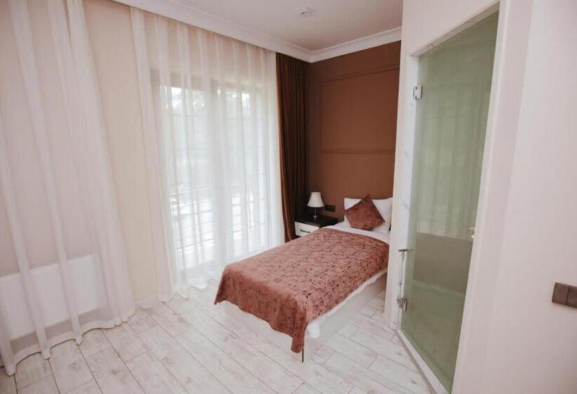 هتل Castle Resort Spa