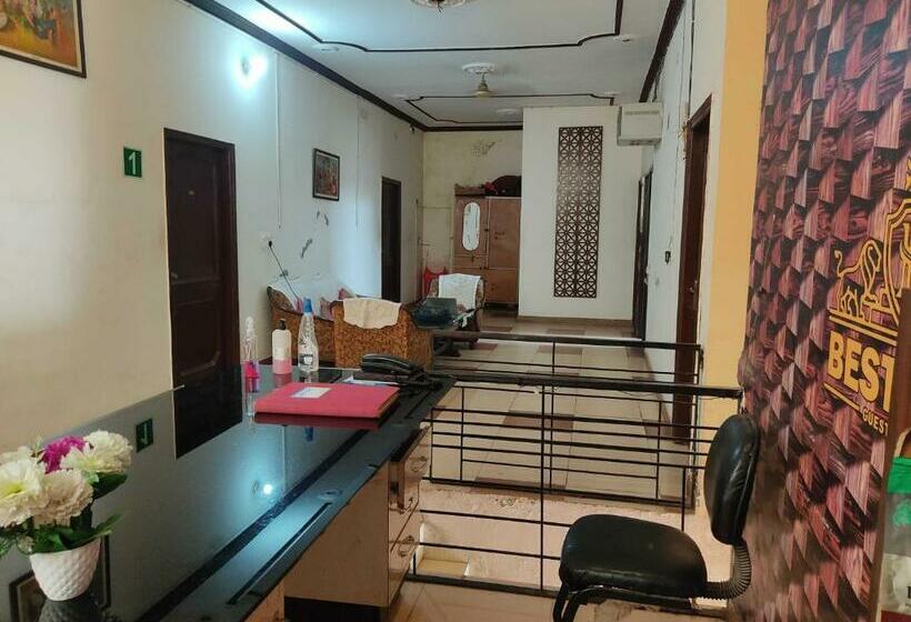 Отель Oyo Best Stay