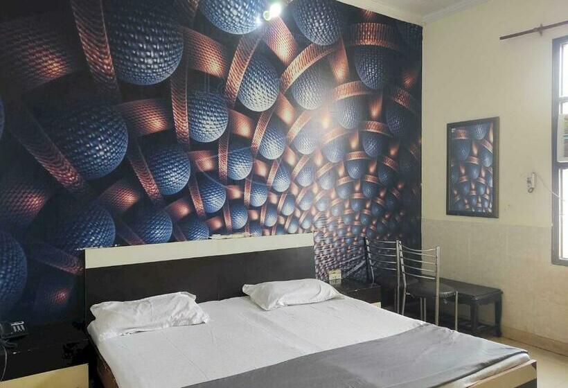 Отель Oyo Best Stay